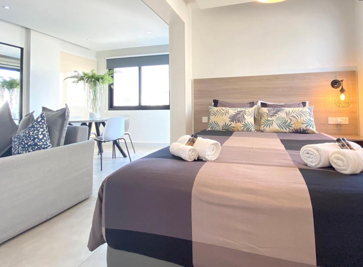 Metro Court Apartments 레메소스 외부 사진