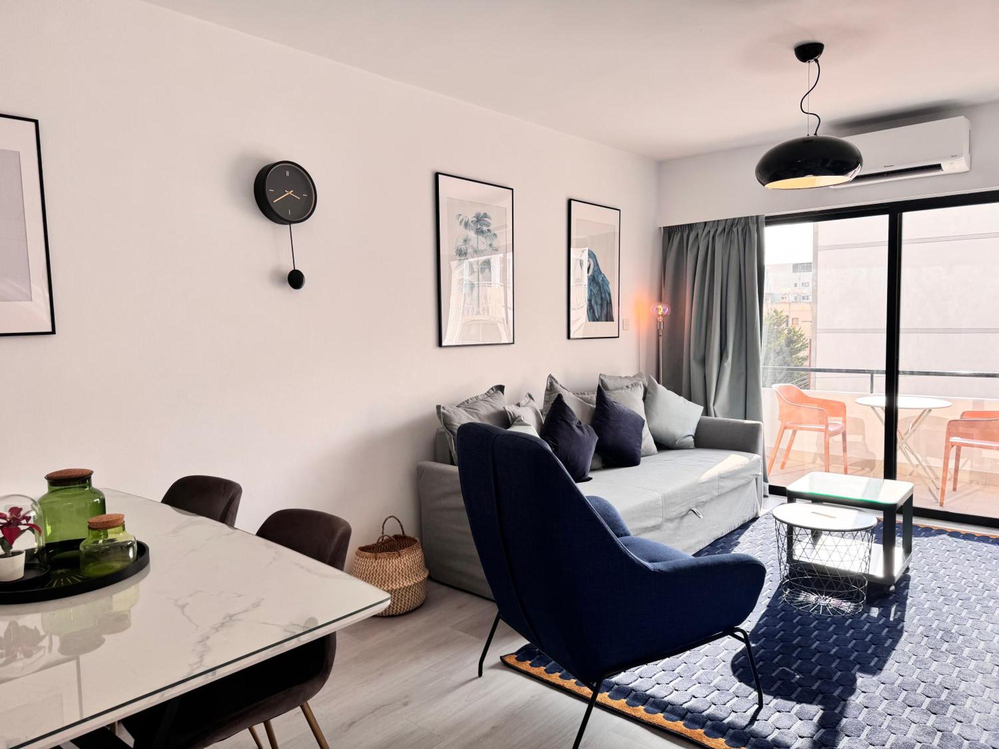 Metro Court Apartments 레메소스 객실 사진